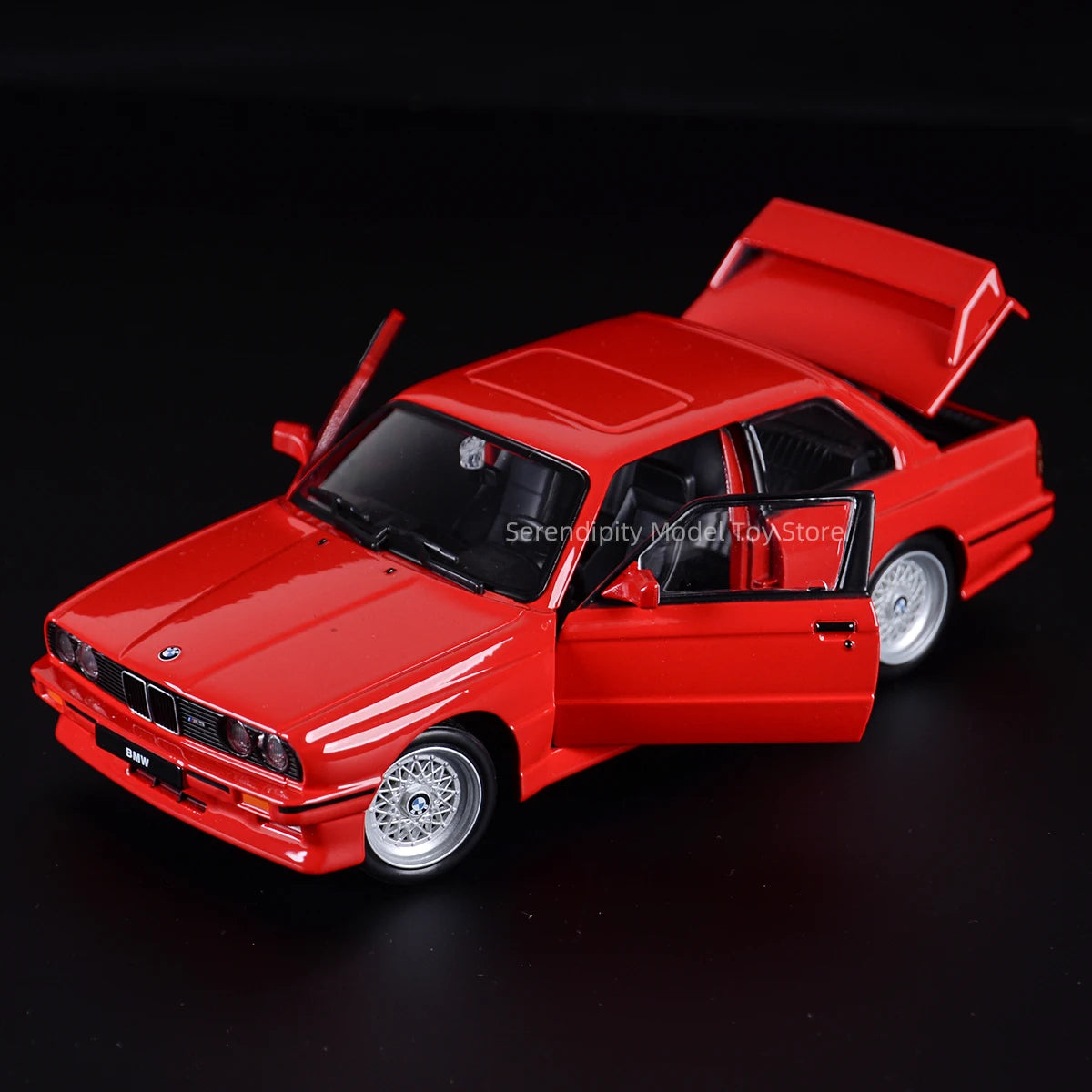 Bburago 1:24 BMW M3 (E30) 1988 Static Die Cast Vehicles Collectible Model Car Toys